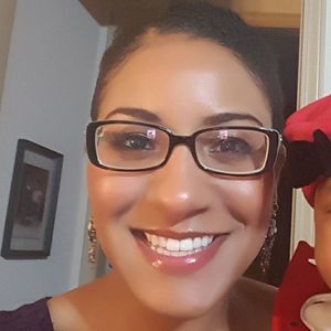 Meet your Posher, Adrienne